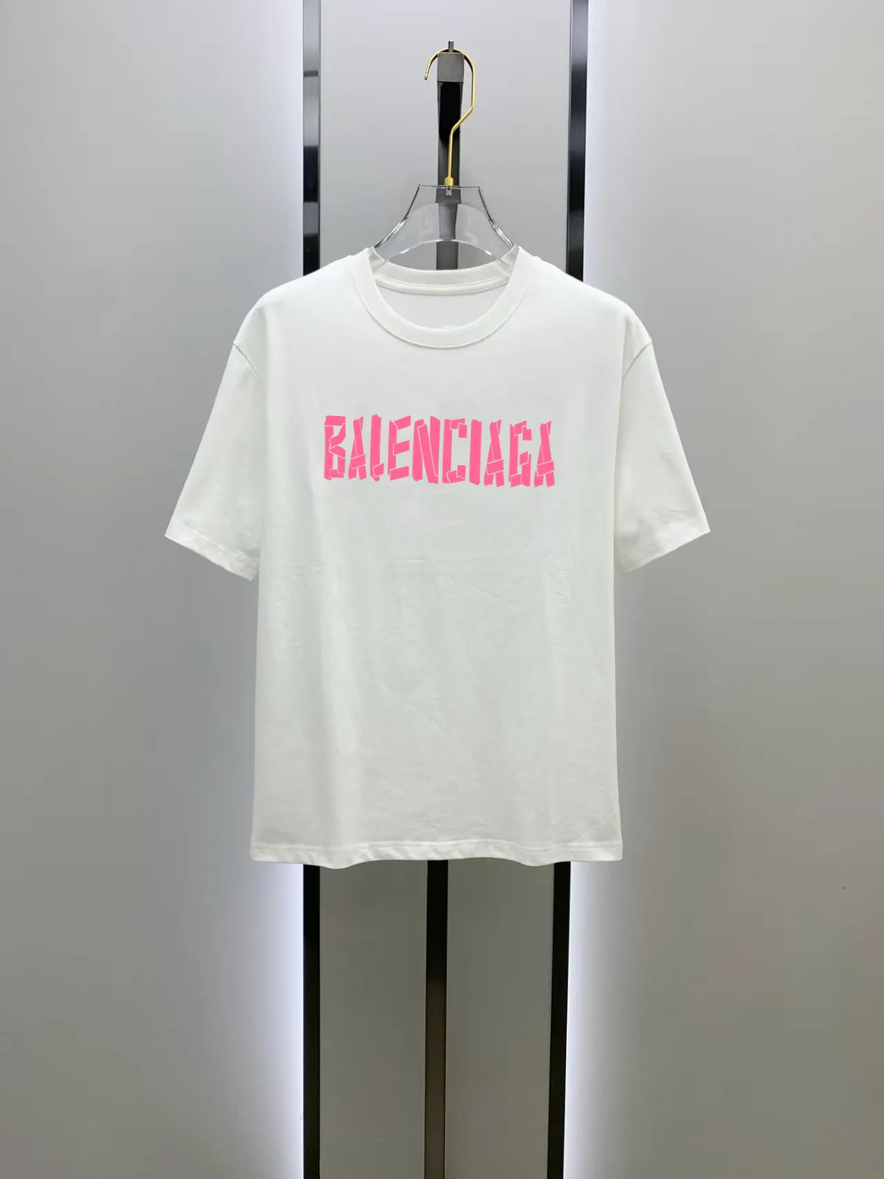 # 2026 New Arrival New Arrival T Premium ！ logo Premium 250 . . . . . ！ ！ ：Black。White！ Sizes： S M L XL XXL ：50 52 55 58 61 ：69 71 73 75 77 ：48 50 53 56 58 ：22 22.5 23 23.5 24 ， 1-3CM